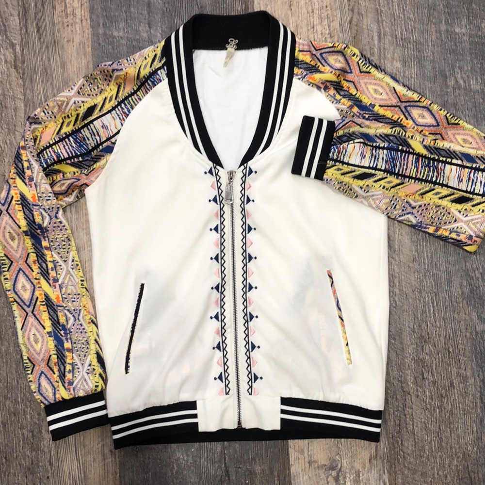 Gimmicks by BKE jacket. Bomber/Varsity. Size small